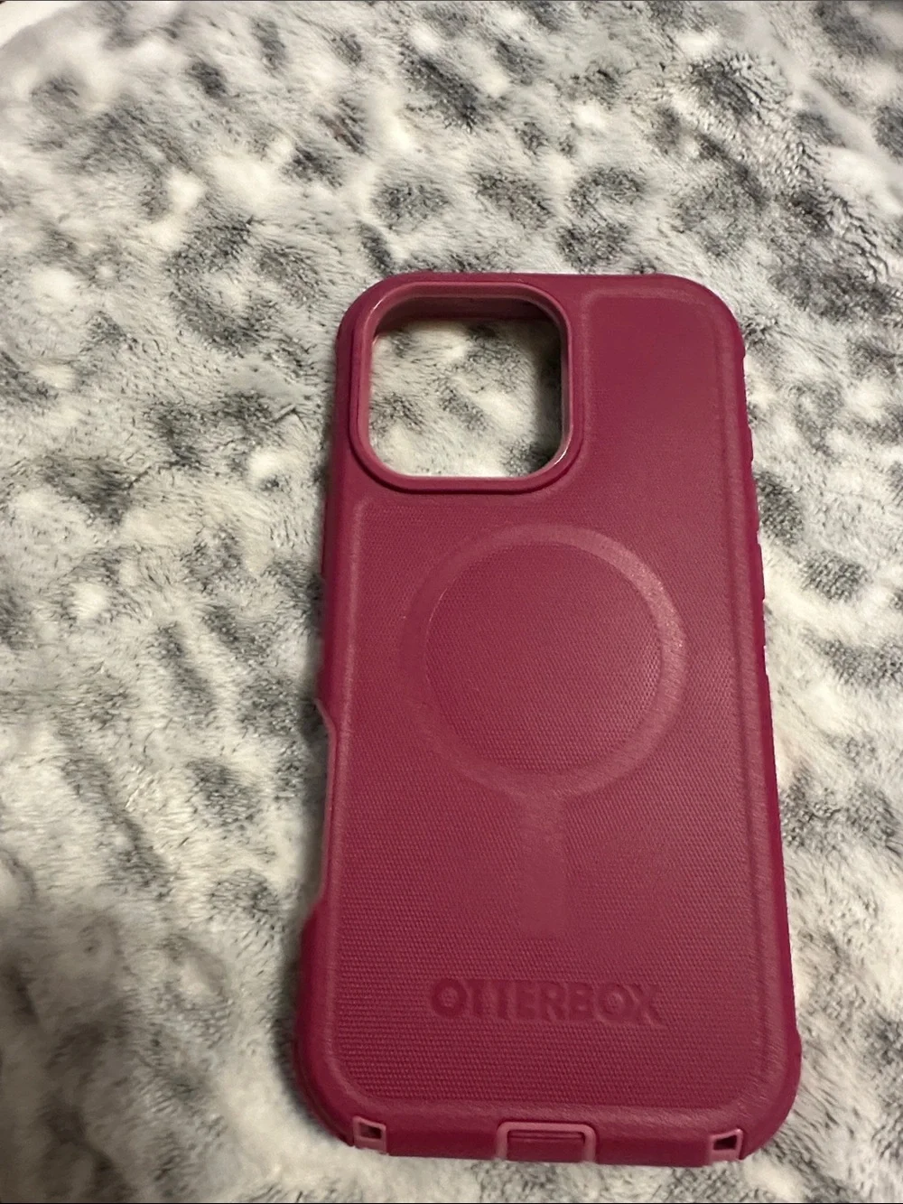 OtterBox MagSafe-Compatible Dark Pink Phone Case